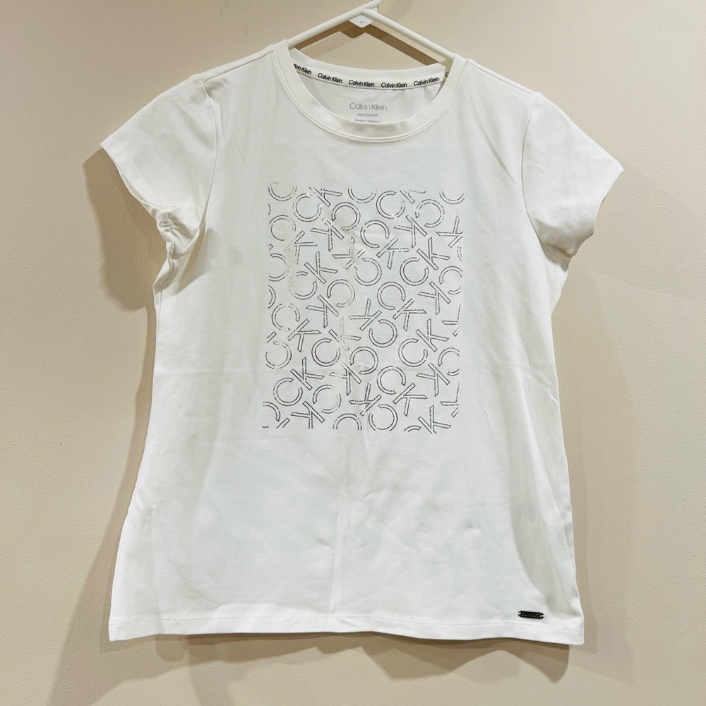 🔥Calvin Klein T shirt🔥